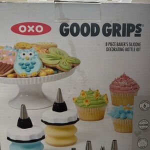 Oxo Good Grips Silicone Decorating Bottle Kit - White and Black